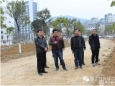 赵贡良到德江县民族中医院指导春节舞龙炸龙期间医疗救治工作