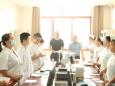 团结互助促发展，以人为本护健康----院党政领导班子参加妇科晨会