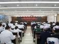 龙志刚到德江县民族中医院上廉政党课